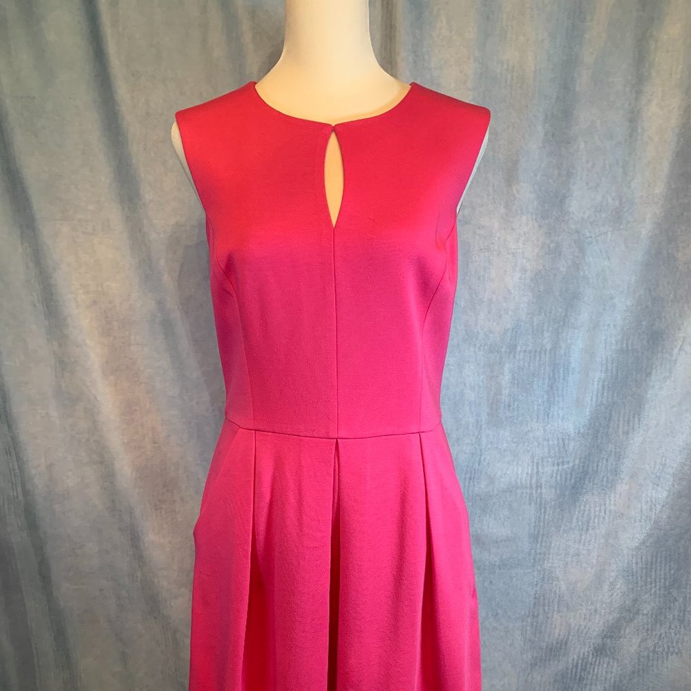 PINK TRINA TURK SLEEVELESS WITH POCKETS SIZE 4